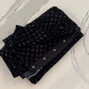 Lululemon Black Vinyasa Scarf